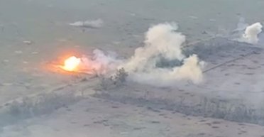 "Російська бронегрупа доатакувалася": ДПСУ та ДШВ знищили бронетехніку під Мар'їнкою (відео)