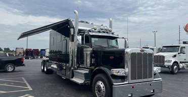 Американский грузовик превратили в роскошный автодом по цене Ferrari (фото)