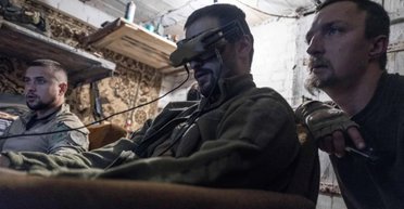 Нехватка бойцов и рыболовные сети: CNN предупредило об угрозе потери Константиновки и "тучах" FPV РФ