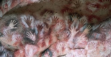 Без смартфонов и майнкрафта: ученые узнали, как развлекались дети эпохи палеолита