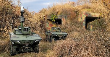 Двотонних роботів Hanwha випробують у США: допоможуть військовим на швидкості 43 км/год (відео)