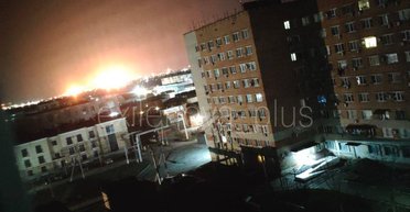 Утечка газа и масштабный пожар: дроны поразили ключевой узел Афипского НПЗ (видео)