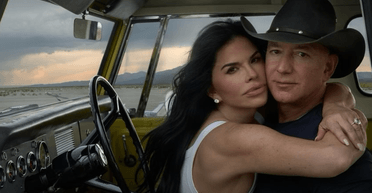 На розкішній яхті Джеффа Безоса провели обшук (фото)