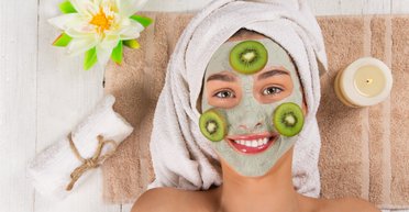 Догляд за шкірою восени 2022. Рецепти найпростіших масок для обличчя
