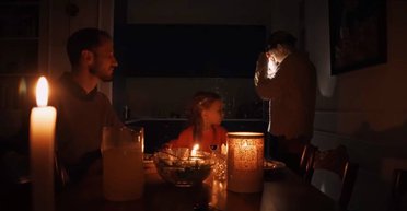 Готуємося до блекаутів: 33 поради про те, що можна зробити в кожному будинку під час відключень світла