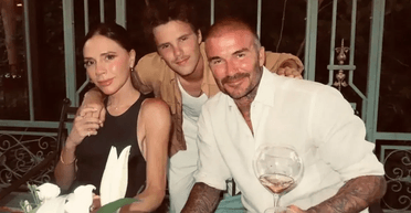 Сын Дэвида и Виктории Бекхэмов заблокировал родителей в соцсетях: что произошло (фото)