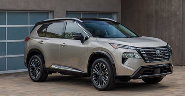 Свіжий дизайн і оновлений інтер'єр: представлено новий Nissan X-Trail 2024 (фото)