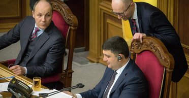 Искусственный иммунитет. Почему Порошенко и Яценюк вступили в политический сговор