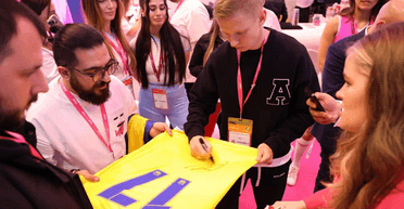 Александр Зинченко поддержал VBET на выставке в Лондоне