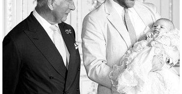 Принц Гаррі шантажував батька зустрічами з онуками