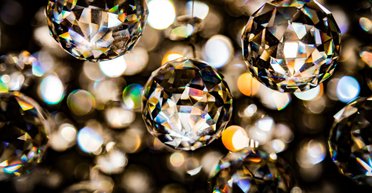 Алмазы могут хранить рекордные 1,85 ТБ данных в течение миллионов лет