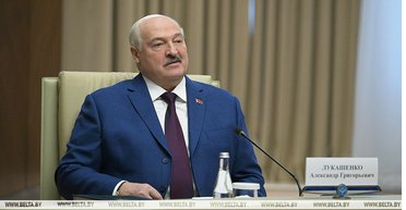 Лукашенко призвал Зеленского не торпедировать мирные переговоры: угрожал "потерей страны"