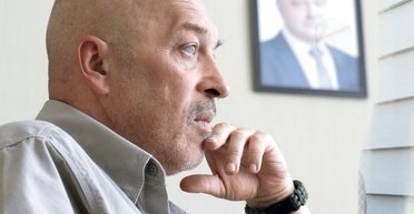 Железный Тука. Как губернатор Луганщины борется с контрабандой и сепаратизмом