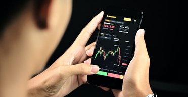 Крупнейшая криптобиржа Binance заявила о полном выходе из России
