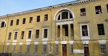 "Символ имперской мощи": во время массированной атаки на Днепр ВС РФ повредили дворец Потемкина