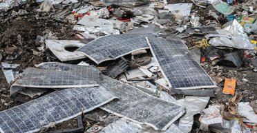 Миллионы тонн солнечных панелей попадут на свалку: что с ними случится к 2050 году