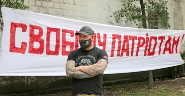"Зачистка патріотів" чи переділ впливу? Чому "Нацкорпус" в Харкові затримали саме зараз