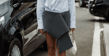 Главный модный тренд осени 2025: как носить асимметричные вещи и выглядеть стильно (фото)