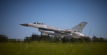 "Дешево і сердито": українські F-16 могли отримати ракети для бюджетного збиття БпЛА, — аналітики