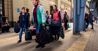 У виплаті відмовлено. Чому влада хоче змінити порядок надання допомоги вимушеним переселенцям