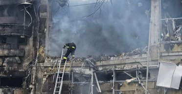 Более 20 раненых и 5 погибших: что известно о ракетном ударе ВС РФ по Днепру (фото)