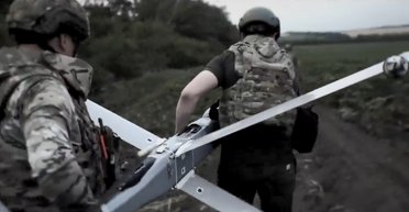 На Запорожье дроны Vector и Virtus взорвали орудие ВС РФ: 5 кг взрывчатки на 100 км (видео)