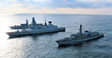 Британская авианосная группа ведет операцию в Тихом океане: страхи и сомнения