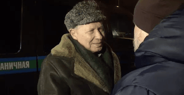 "Выбежал в одних трусах": россиянина Каткова выслали из Латвии из-за подозрений в шпионаже (видео)