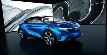 Renault показали стильного конкурента Tesla Model Y с запасом хода 600 км (видео)