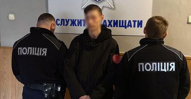 Избили и забрали деньги: в Черниговской области грабители напали на ветерана ВСУ в его доме