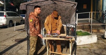 Новый подход в работе ТЦК: в Одесской области военкомы вышли агитировать на улицы (фото)