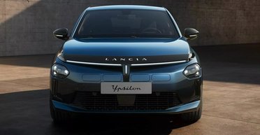 Нового итальянского конкурента Mini и Audi A1 показали до презентации (фото, видео)