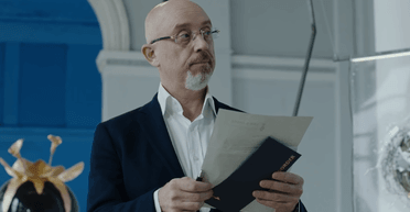 Ексміністр оборони Олексій Резніков знявся в серіалі "Нюхач" із російськими акторами (відео)