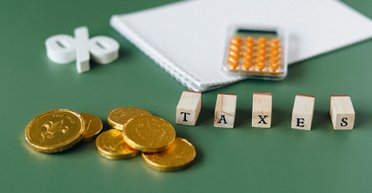 Закон про підвищення податків: як 125 мільярдів гривень різко перетворилися на 40 мільярдів