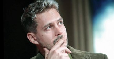 Пророссийского сербского актера Биковича убрали из сериала "Белый лотос": он отреагировал