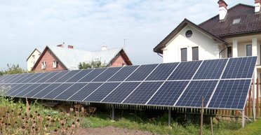 Кредит на солнечные и ветровые станции в Украине: "ПриватБанк" назвал условия получения