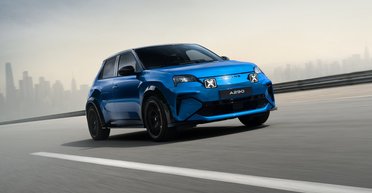 Маленькая ракета: представлен доступный спортивный электрокар от Renault (фото, видео)