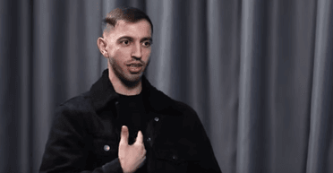 "Кризисный момент": юморист Иван Люленов рассказал, что думает о шутках Квартала 95 (видео)