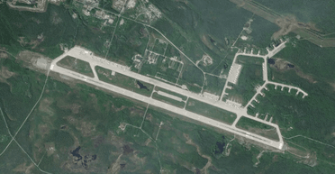 Мурманскую область в РФ 4 дня подряд атакуют неизвестные дроны: на что охотятся (видео)