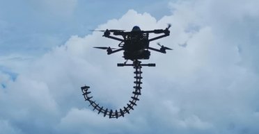 Інженери створили дрон із "хоботом": навіщо знадобилася така незвичайна деталь