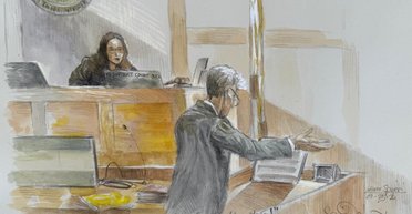 Покушение на Трампа: осужденный пытался ударить себя ручкой в шею после оглашения приговора