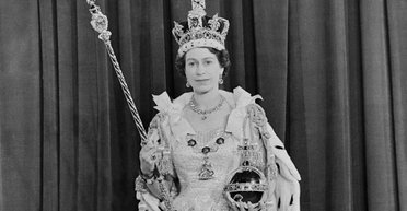 Доводили королеву Елизавету до слез: почему враждовали принц Филипп и Черчилль