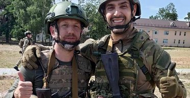 "Зірковий статус зіграв проти нього": побратим Віталія Козловського розповів всю правду про його службу в армії