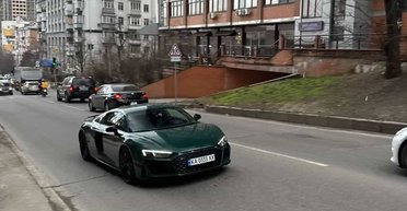 В Україні розбили в ДТП швидкісний суперкар Audi з двигуном Lamborghini (відео)