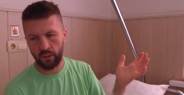 Спасли черви: боец ВСУ, которого считали мертвым, через несколько дней пришел к своим (видео)