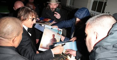 Том Круз пропустил день рождения собственной дочери, но посетил вечеринку Виктории Бекхэм