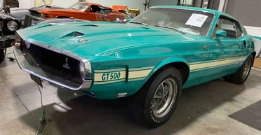 Раритет за $175 000: классический заряженный Ford Mustang 45 лет простоял в подвале (фото)