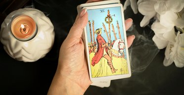 Американка предсказала на картах Таро, что выиграет в лотерею: каким был выигрыш