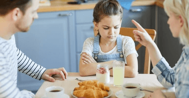 Причини конфліктів між батьками та дітьми: розуміння — шлях до вирішення