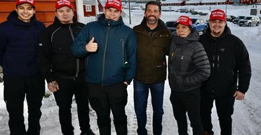 Трамп-младший подкупил бездомных в Гренландии, чтобы записать пропагандистский ролик, — СМИ